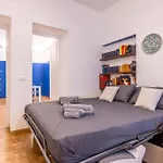 2 Bedroom Apartment - Chinatown