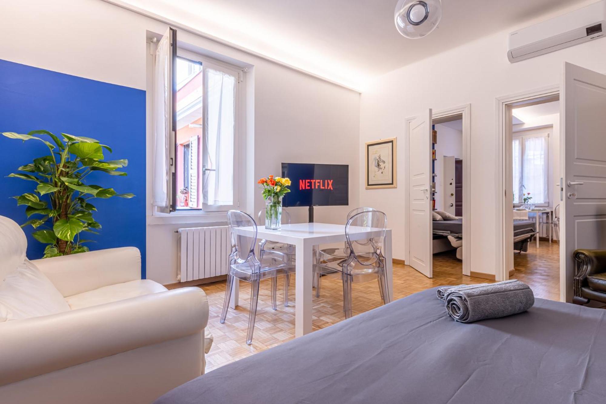 2 Bedroom - Chinatown