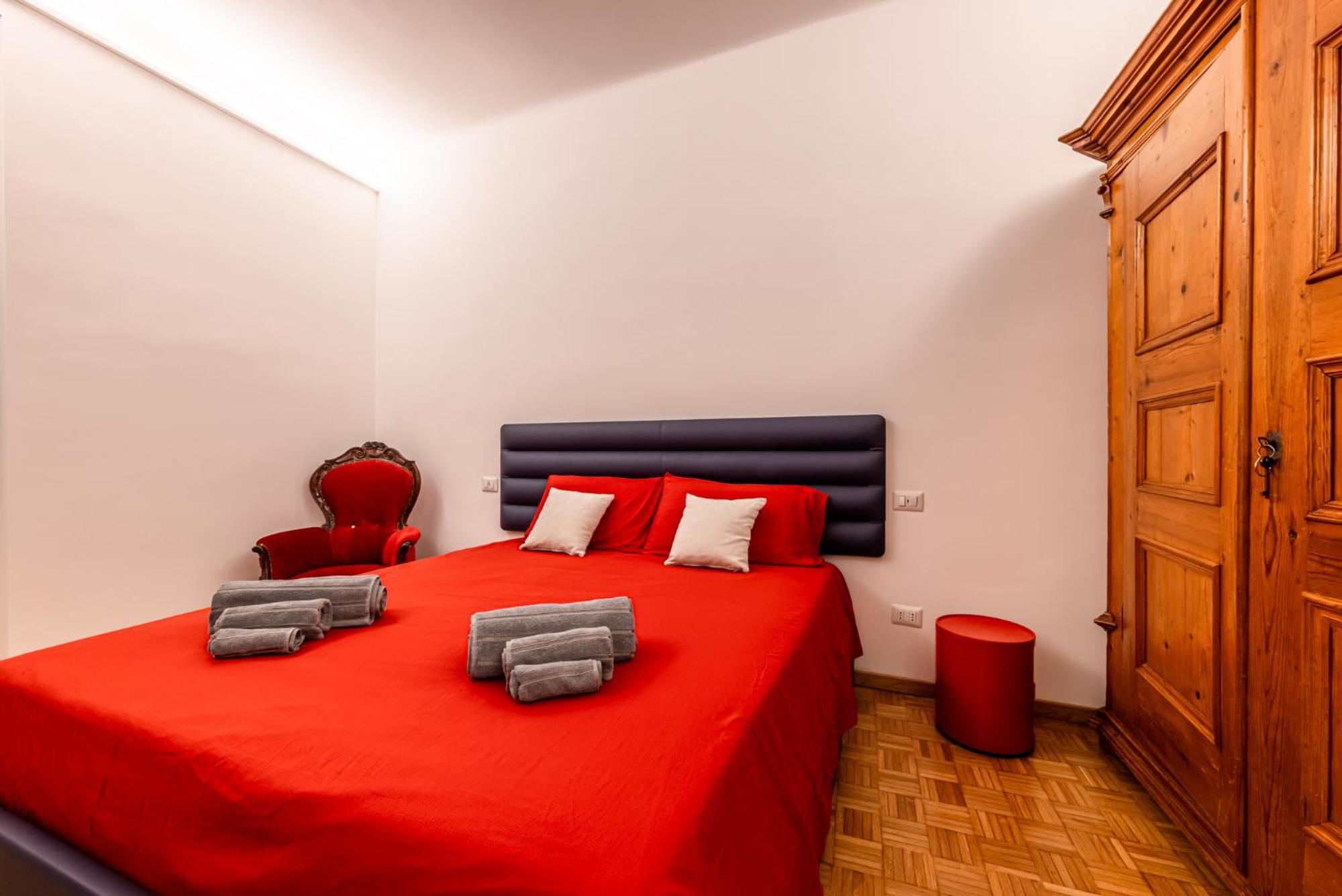 2 Bedroom - Chinatown *