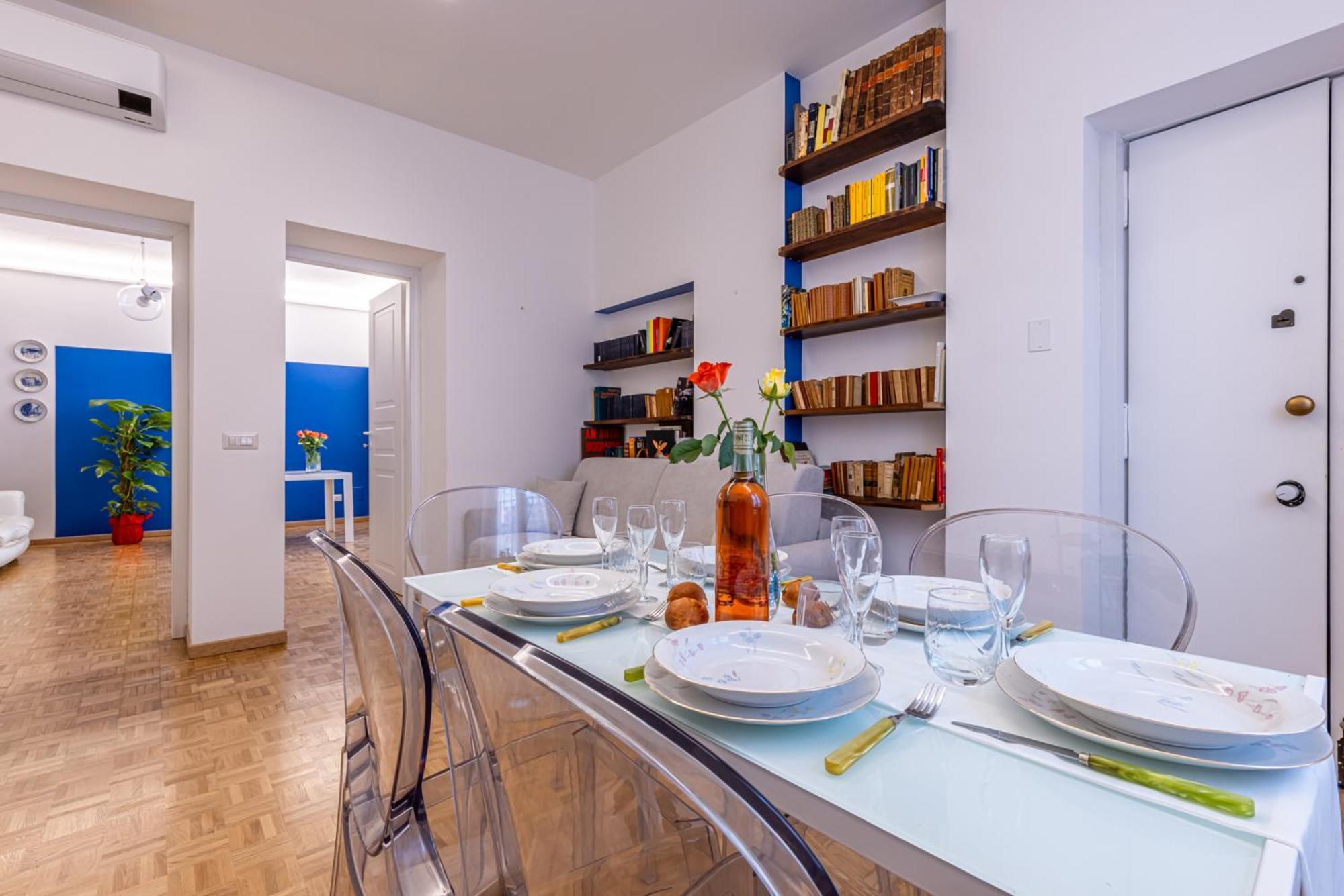 Apartment 2 Bedroom - Chinatown *